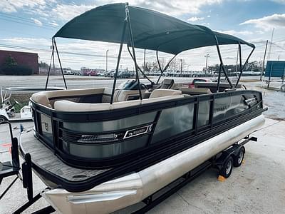 BOATZON | Godfrey AquaPatio 25 Flip Lounge Tritoon 2025