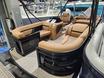 BOATZON | Godfrey AquaPatio 255 SFL 2025