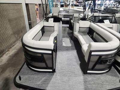 BOATZON | Godfrey AquaPatio 255 ULC 2025