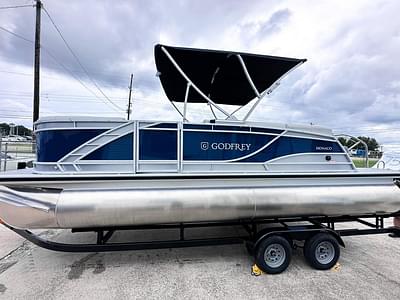 BOATZON | Godfrey Monaco 2123 Cruise Tritoon 2024 BOATZON | Godfrey Monaco 2123 Cruise Tritoon 2024
