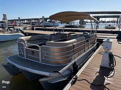 BOATZON | Godfrey Pontoon Sweetwater 2286 SB