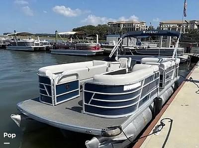 BOATZON | Godfrey Pontoon Sweetwater 2286C