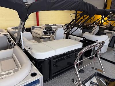 BOATZON | Godfrey Pontoons 2086C SE 2025