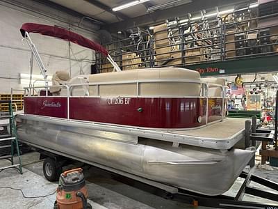 BOATZON | Godfrey Pontoons 2086C3 2012