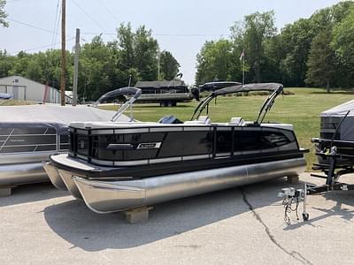 BOATZON | Godfrey Pontoons AquaPatio 255 ULC iMPACT  Package 29 in Center Tube 2024