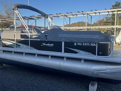 BOATZON | Godfrey Pontoons SW 206 CL 2017