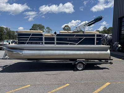 BOATZON | Godfrey Pontoons SW 2086 C 2021