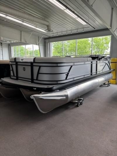 BOATZON | Godfrey Pontoons SW2286MT w Yamaha 150 2025 BOATZON | Godfrey Pontoons SW2286MT w Yamaha 150 2025