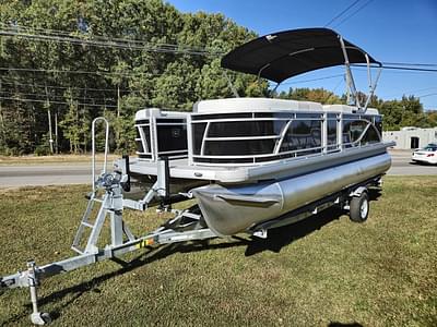 BOATZON | Godfrey Pontoons Sweetwater 2086 C 2024