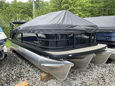 BOATZON | Godfrey Pontoons Sweetwater 2086 C Sport Tube 27 in Package 2025