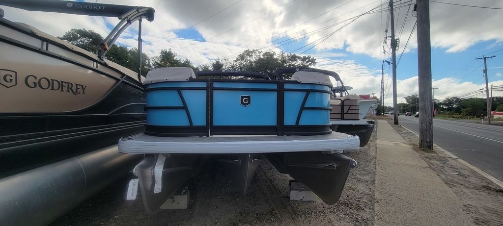 2024 Godfrey Pontoons Sweetwater 2086 SB - Sold Boat