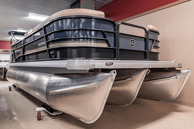 BOATZON | Godfrey Pontoons Sweetwater 2186 SB 2022