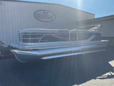 BOATZON | Godfrey Pontoons Sweetwater 2286 C 2025