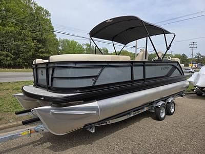 BOATZON | Godfrey Pontoons Sweetwater 2286 QS 27 iMPACT Center Tube Package 2025 BOATZON | Godfrey Pontoons Sweetwater 2286 QS 27 iMPACT Center Tube Package 2025