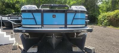 BOATZON | Godfrey Pontoons Sweetwater 2286 SB 2024