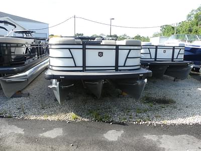 BOATZON | Godfrey Pontoons Sweetwater 2286 SB 2025