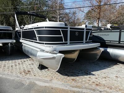 BOATZON | Godfrey Pontoons Sweetwater 2286 SB 2025