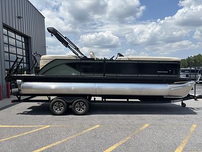 BOATZON | Godfrey Pontoons Sweetwater 2286 SB 2026