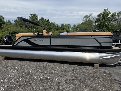 BOATZON | Godfrey Pontoons Sweetwater 2286 SB iMPACT Package 29 in Center Tube 2025 BOATZON | Godfrey Pontoons Sweetwater 2286 SB iMPACT Package 29 in Center Tube 2025