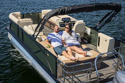 BOATZON | Godfrey Pontoons Sweetwater 2286 SFL 2025