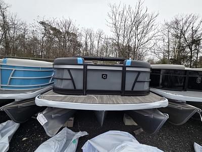 BOATZON | Godfrey Pontoons Sweetwater 2286 SFL 2025