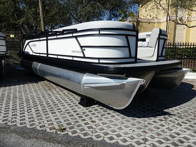 BOATZON | Godfrey Pontoons Sweetwater 2286 SFL 2025