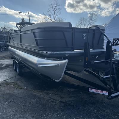 BOATZON | Godfrey Pontoons Sweetwater 2286 SFL 2025