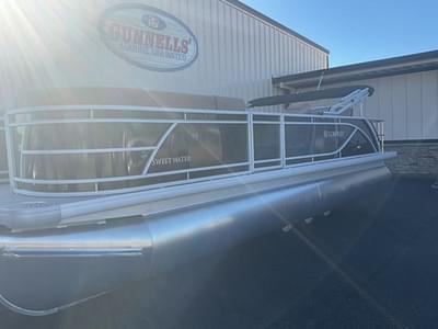 BOATZON | Godfrey Pontoons Sweetwater 2286 SFLC 27 iMPACT Center Tube Package 2025