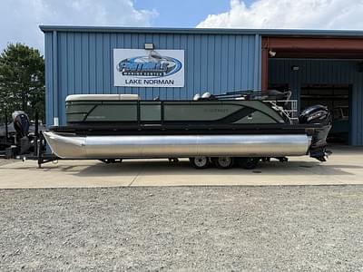 BOATZON | Godfrey Pontoons Sweetwater 2286 SFLC 27 iMPACT Center Tube Package 2025