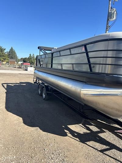 BOATZON | Godfrey Pontoons Sweetwater 2486 SB iMPACT 29 in Center Tube 2023