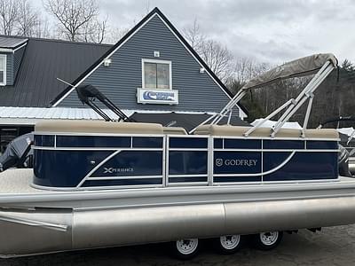 BOATZON | Godfrey Pontoons Xperience 1880 CX 2025