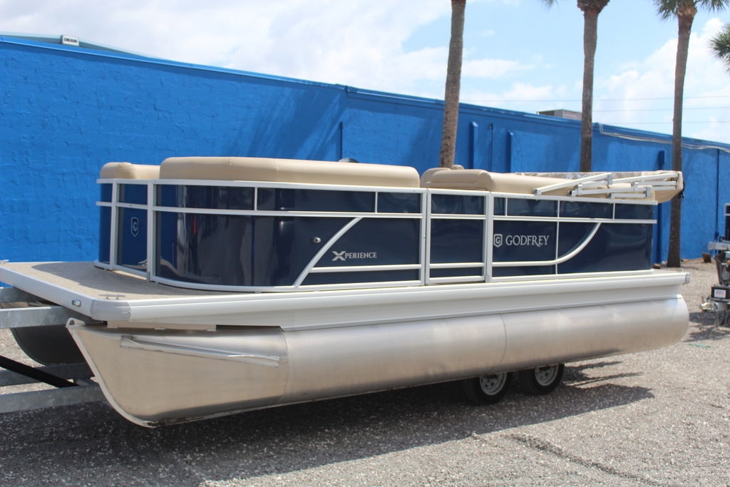 2025 Godfrey Pontoons Xperience 1886 CX - Sold Boat