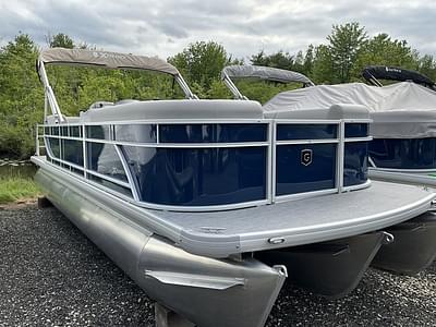 BOATZON | Godfrey Pontoons Xperience 2286 SBX Sport Tube 27 in Package 2025 BOATZON | Godfrey Pontoons Xperience 2286 SBX Sport Tube 27 in Package 2025