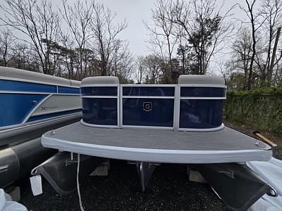 BOATZON | Godfrey Pontoons Xperience 2286 SFLX 2025 BOATZON | Godfrey Pontoons Xperience 2286 SFLX 2025