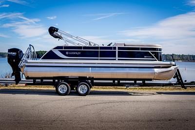 BOATZON | Godfrey Pontoons Xperience 2286 SFLX 2025