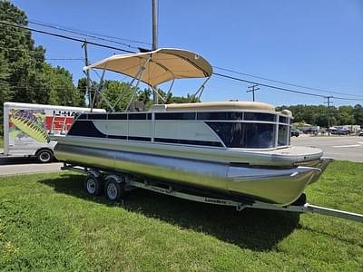 BOATZON | Godfrey Pontoons Xperience 2286 SFLX Sport Tube 27 in Package 2025