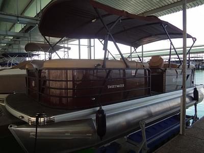 BOATZON | Godfrey SW 2286 SB 2020