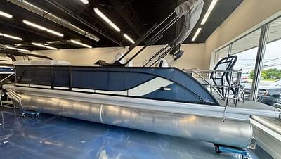 BOATZON | Godfrey SW 2286 SFLC 2025