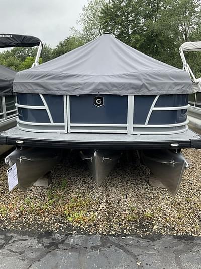 BOATZON | GODFREY SW2086CSE 2026