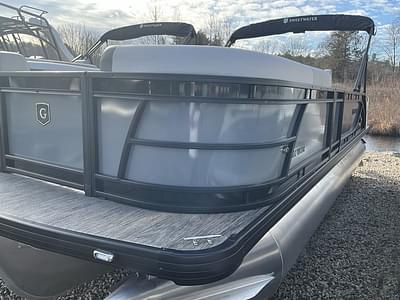 BOATZON | GODFREY SW2286SFL 2025