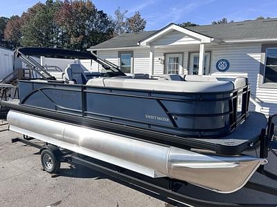 BOATZON | Godfrey Sweetwater 20 Cruise Pontoon  2086 C 2025