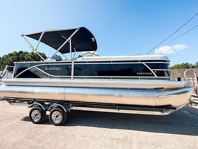 BOATZON | Godfrey Sweetwater 22 Cruise Tritoon 2024