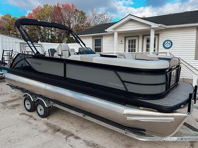 BOATZON | Godfrey Sweetwater 22 Flip Lounge Tritoon 2025