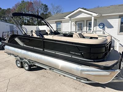 BOATZON | Godfrey Sweetwater 22 Flip Lounge Tritoon 2286 SFLC 2025 BOATZON | Godfrey Sweetwater 22 Flip Lounge Tritoon 2286 SFLC 2025