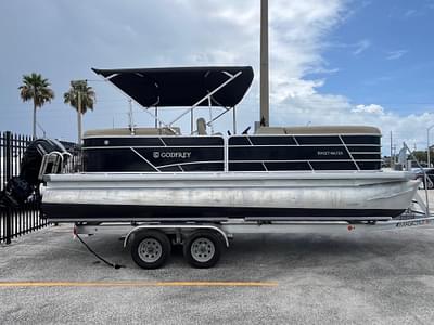 BOATZON | 2022 Godfrey Sweetwater 2286 FS BOATZON | 2022 Godfrey Sweetwater 2286 FS
