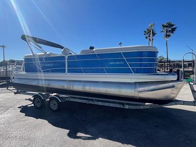 BOATZON | Godfrey SWEETWATER 2286 SFL 2022 BOATZON | Godfrey SWEETWATER 2286 SFL 2022