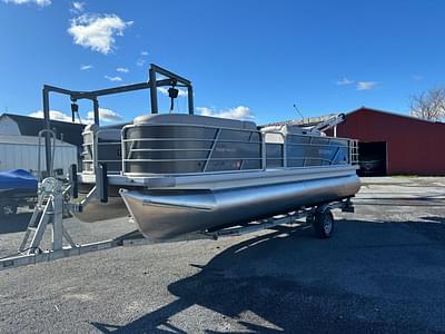 BOATZON | 2023 Godfrey SWEETWATER 2286 SFL