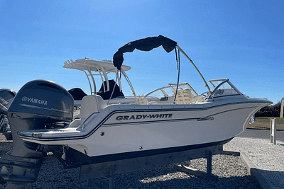 BOATZON | Grady-White 215 FREEDOM 2018