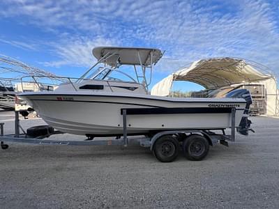 BOATZON | Grady-White 228 SEAFARER w 2002 YAMAHA 225 FOUR STROKE 2000