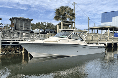 BOATZON | Grady-White Express 330 2025